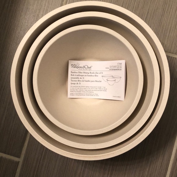 Pampered Chef Other - Pampered chef bamboo fiber mixing bowls